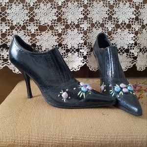 Emboidered Stiletto Boot